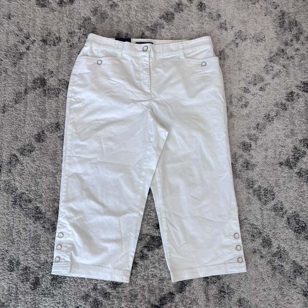 Karen Scott White Tummy Control Comfort Waist Capris Size 10P NWT
